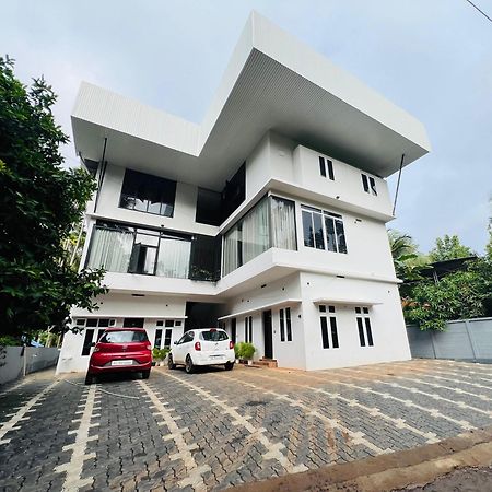 Nest Homes Nilambūr Exterior foto