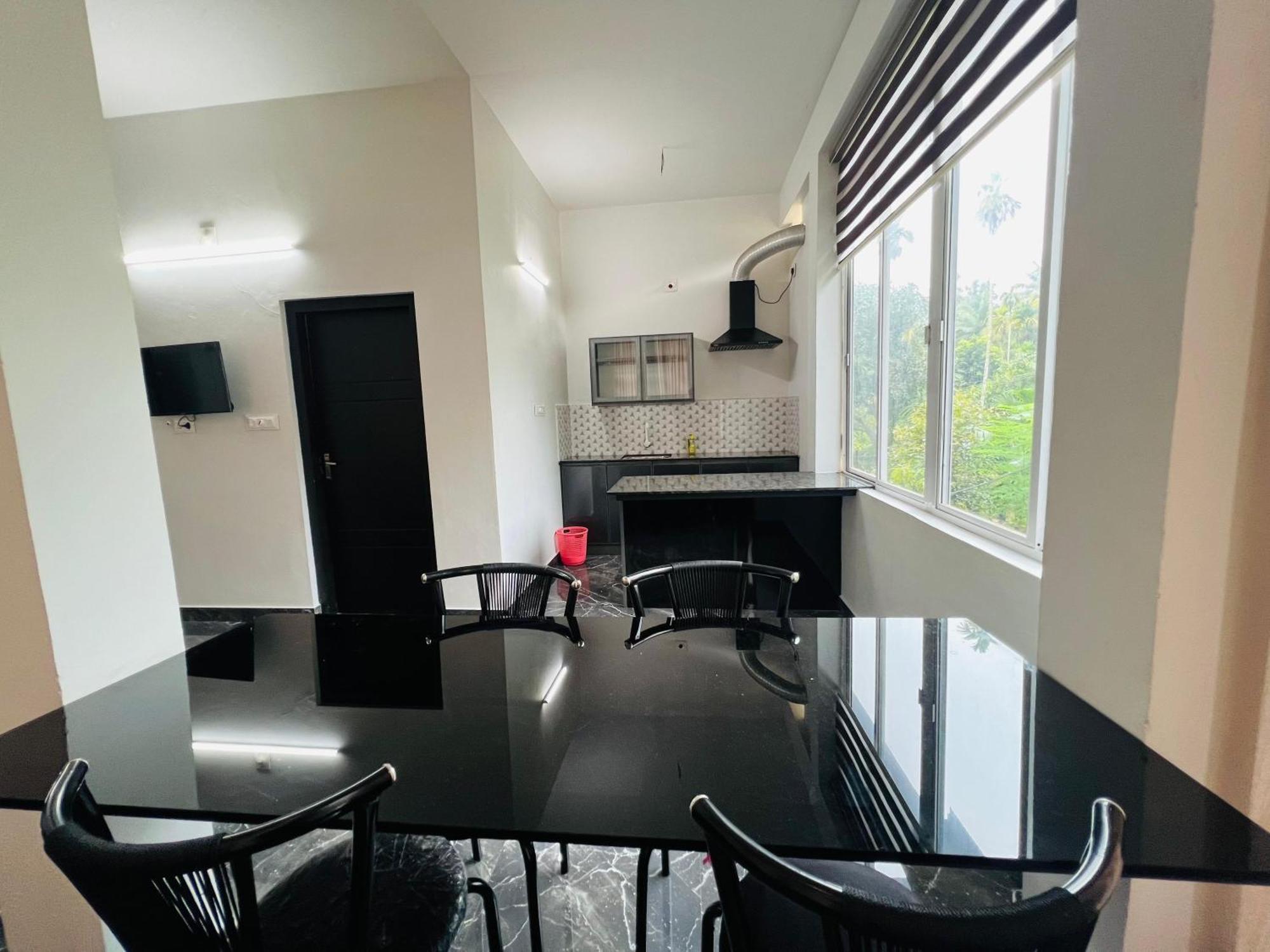 Nest Homes Nilambūr Exterior foto