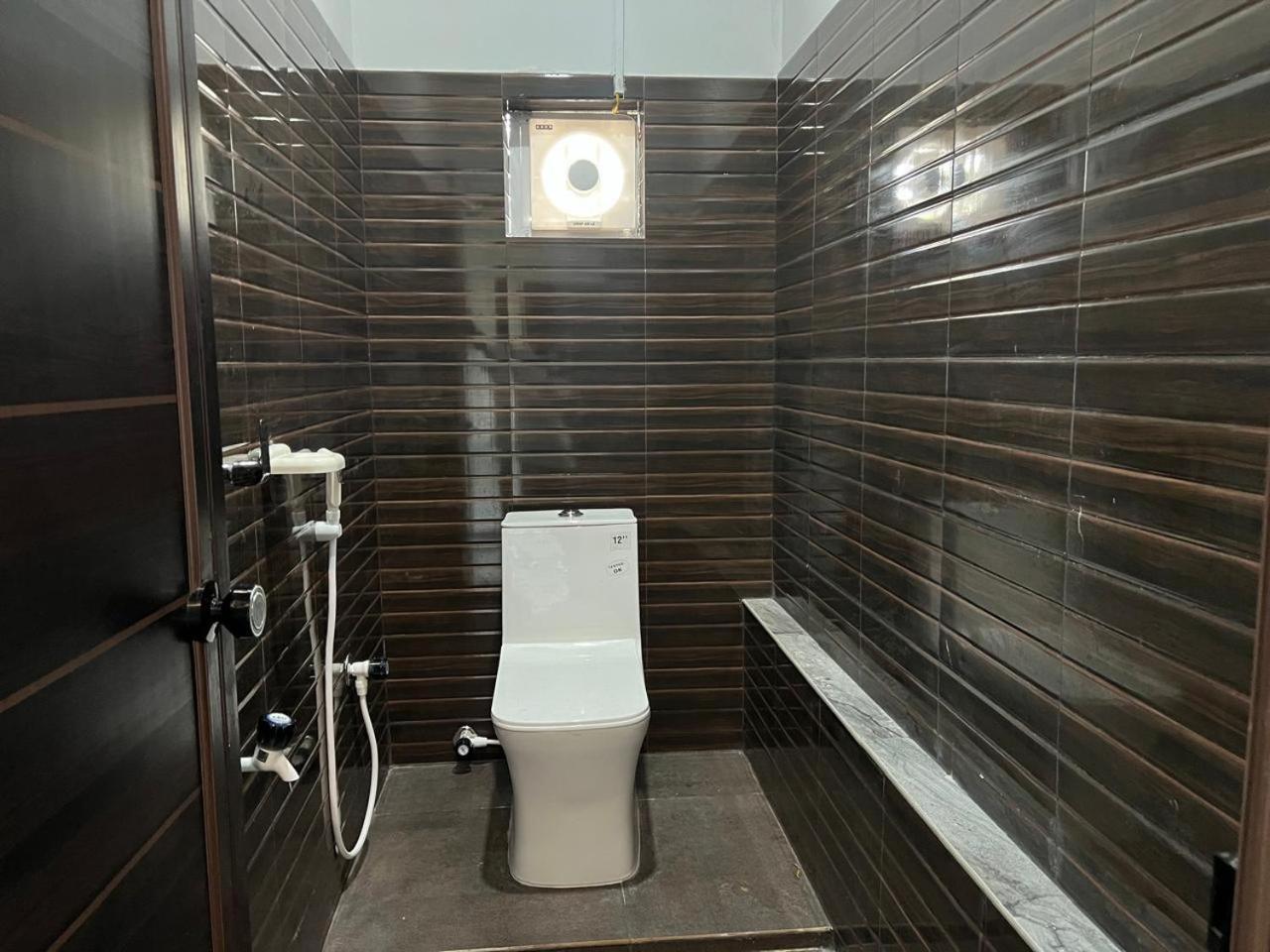 Nest Homes Nilambūr Exterior foto